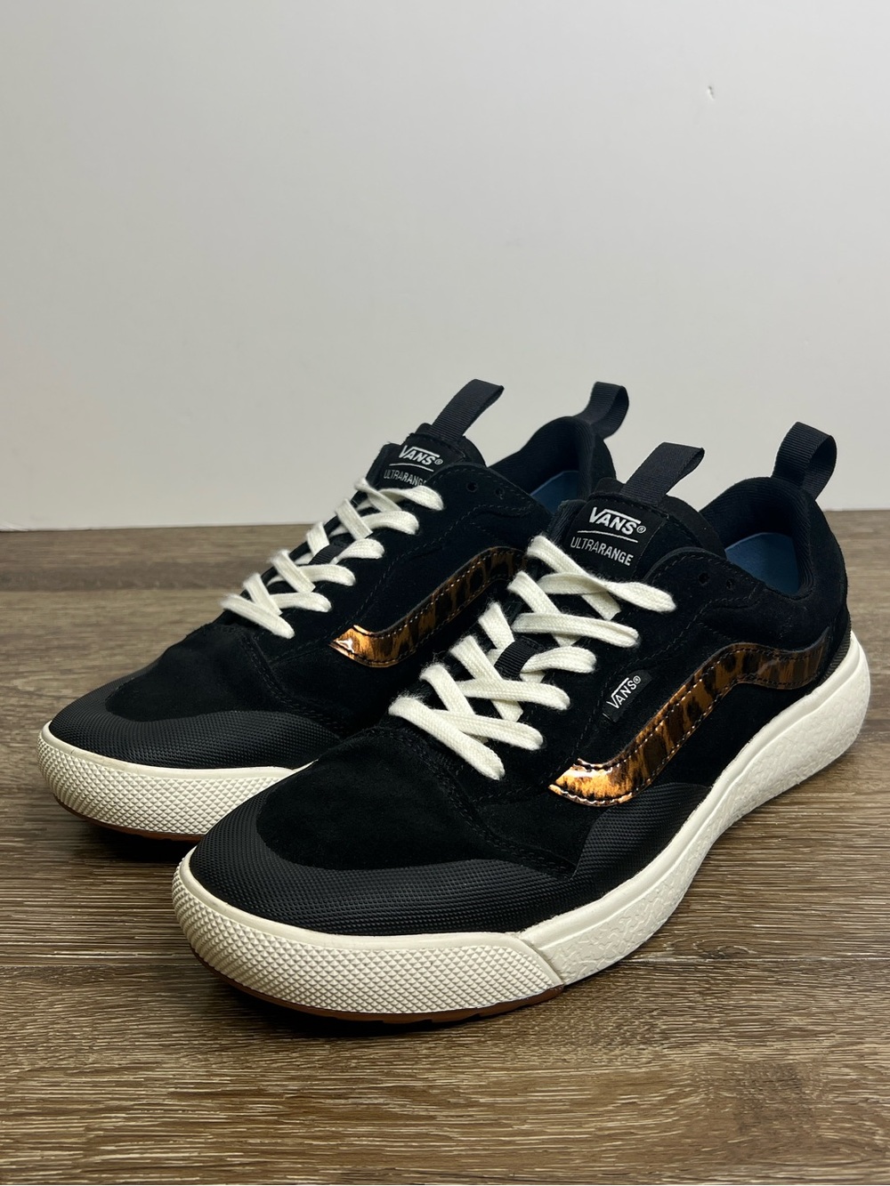 Vans UltraRange EXO Black & Leopard Print Sneakers Men’s Size 10